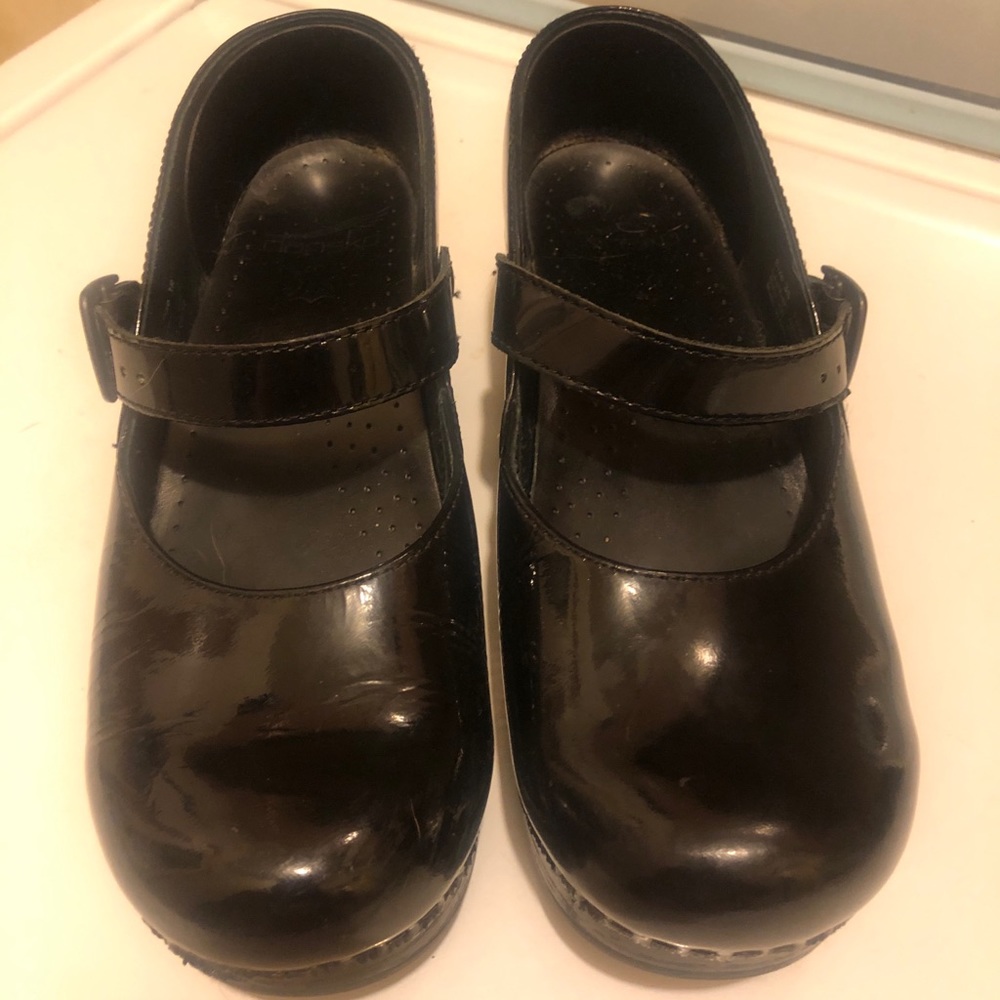Dansko maryjane size 36